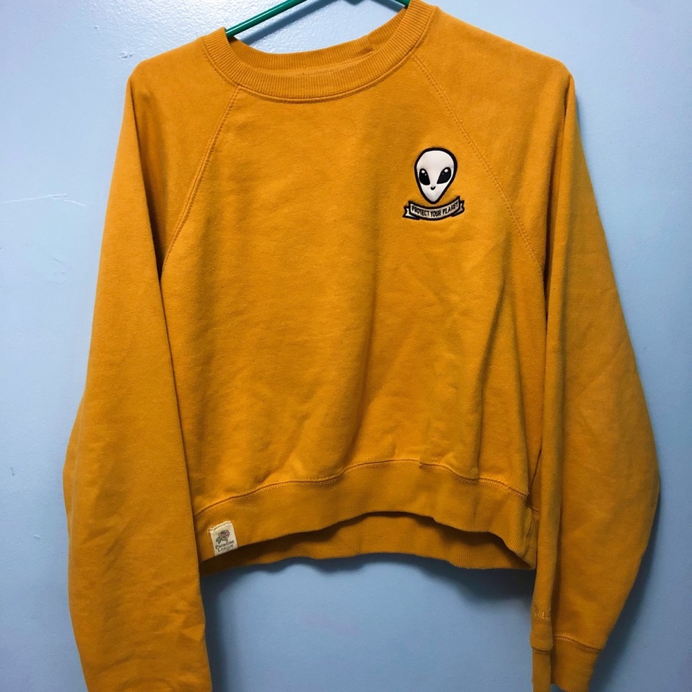 Alien sweater